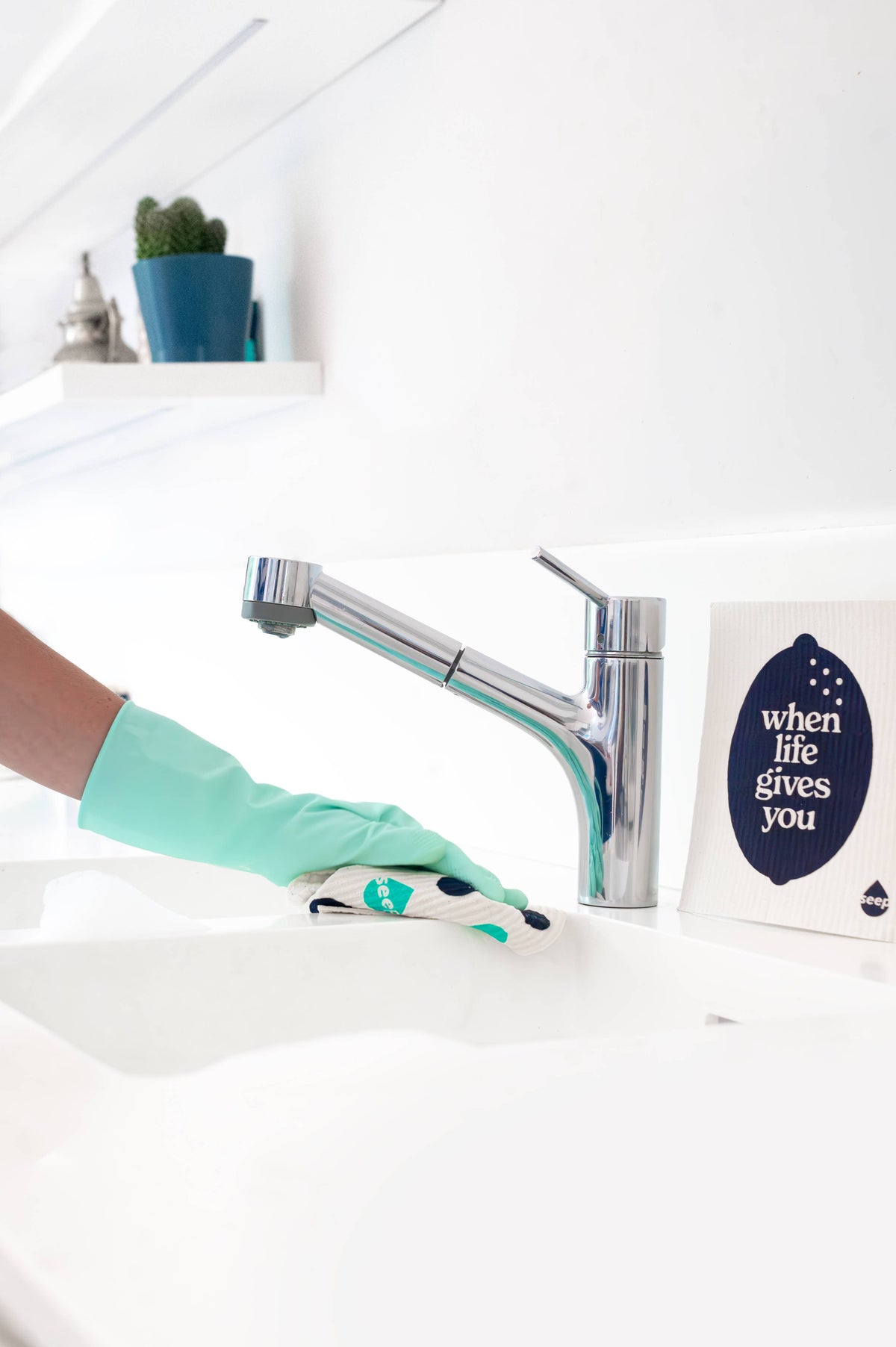 Fair Trade Rubber Gloves | 1 Pair Plastic-Free Compostable Cleaning Gloves
